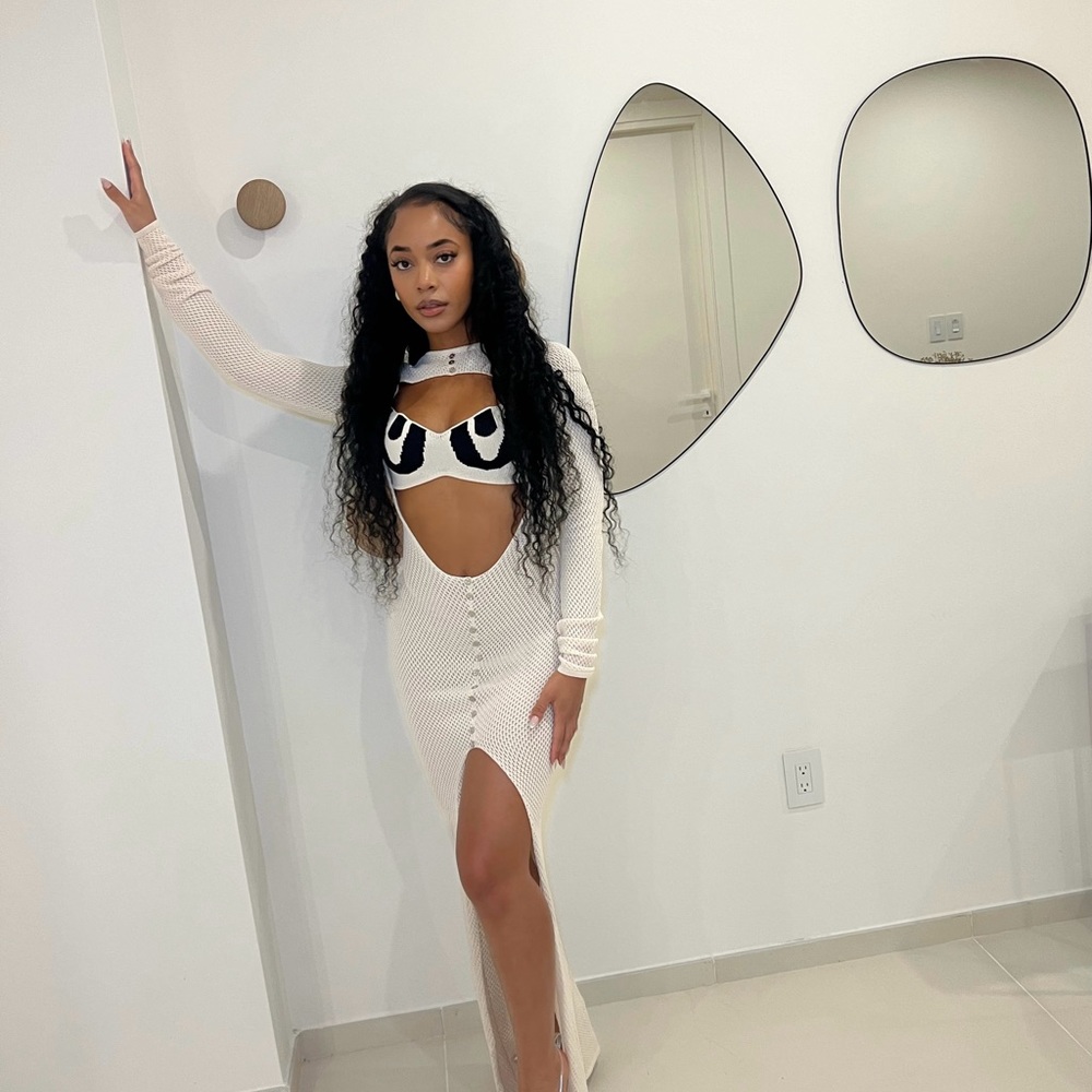 CUT OUT KNIT MAXI DRESS IN EVE